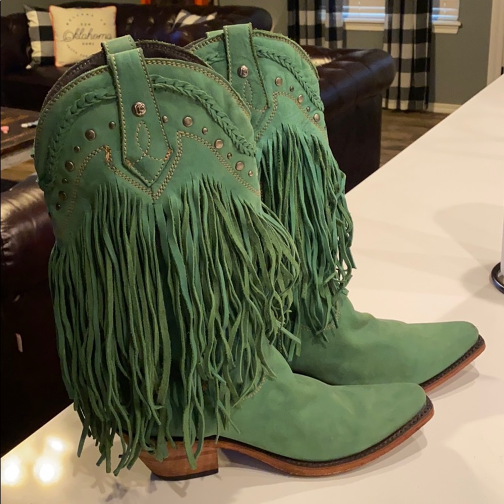 Liberty Black Vegas Fringe